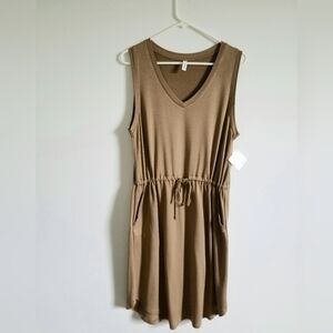 Avabelle Sleeveless V-Neck Drawstring Brown Dress Size L
